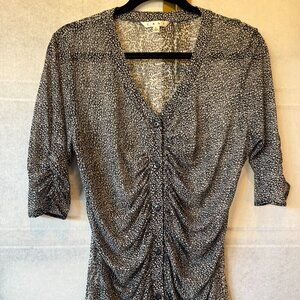 Cabi Black & White Ruched Button-Front Top